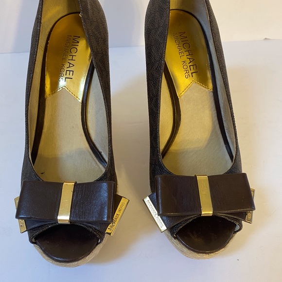 Michael Kors logo peep toe wedge - Picture 11 of 11